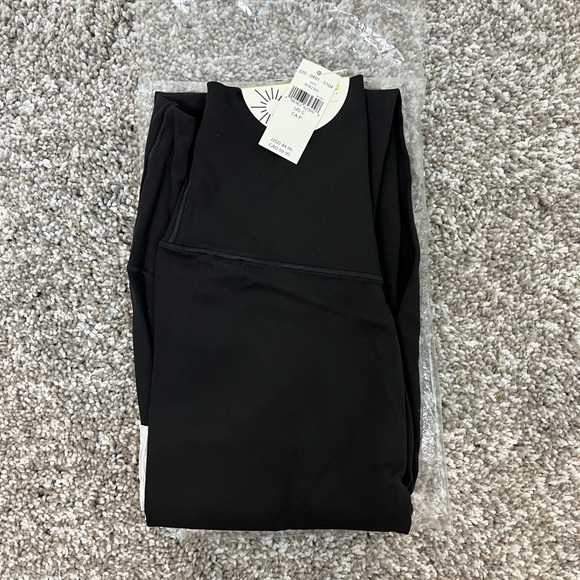 OFFLINE By Aerie Real Me High Waisted Crossover Legging - Picture 4 of 4